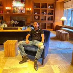 Meet your Posher, Puneet